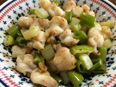 ひざ軟骨とセロリと空芯菜のおつまみ